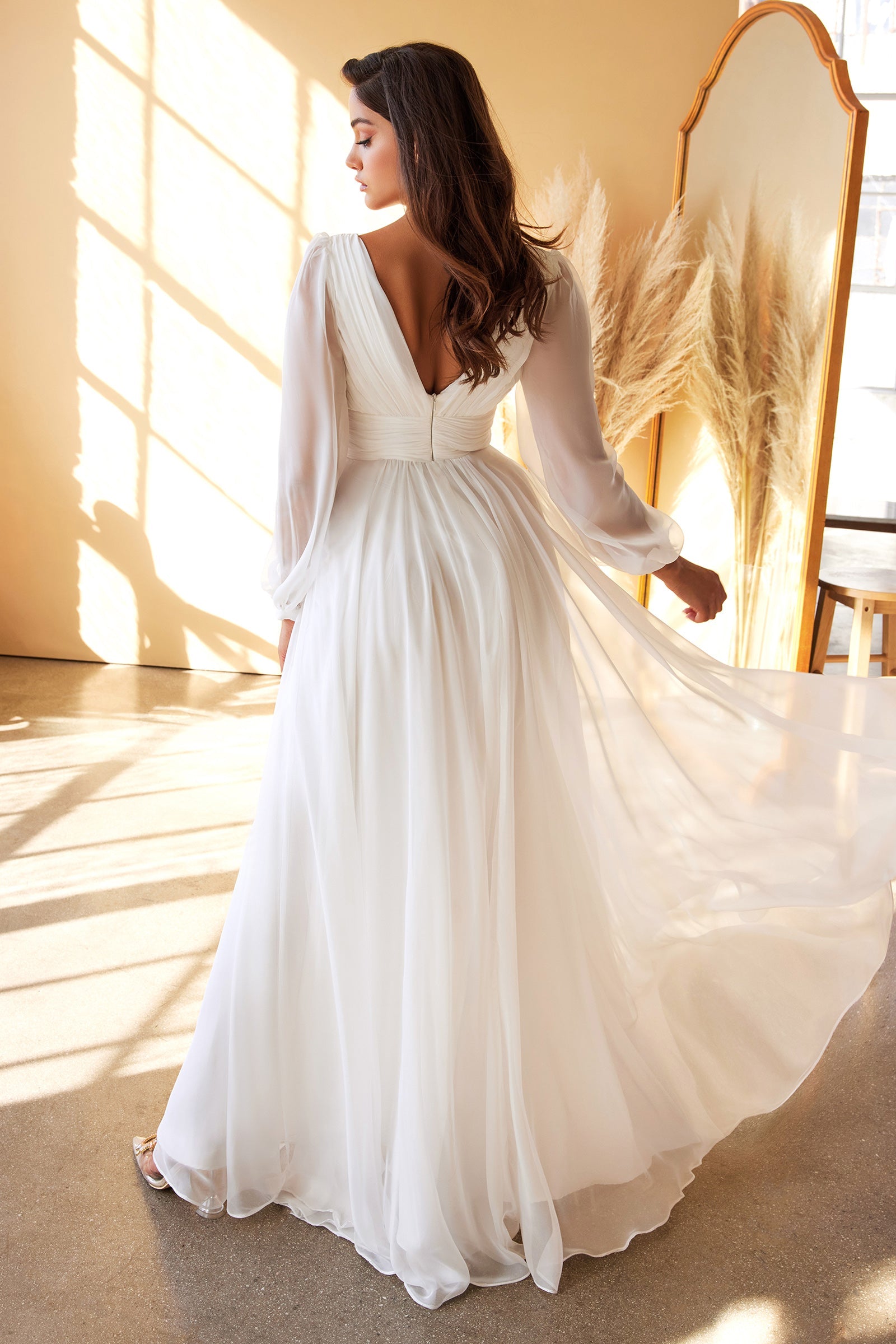 Long Sleeve Chiffon White Wedding Dress Plus Size Wedding Dresses UK Back