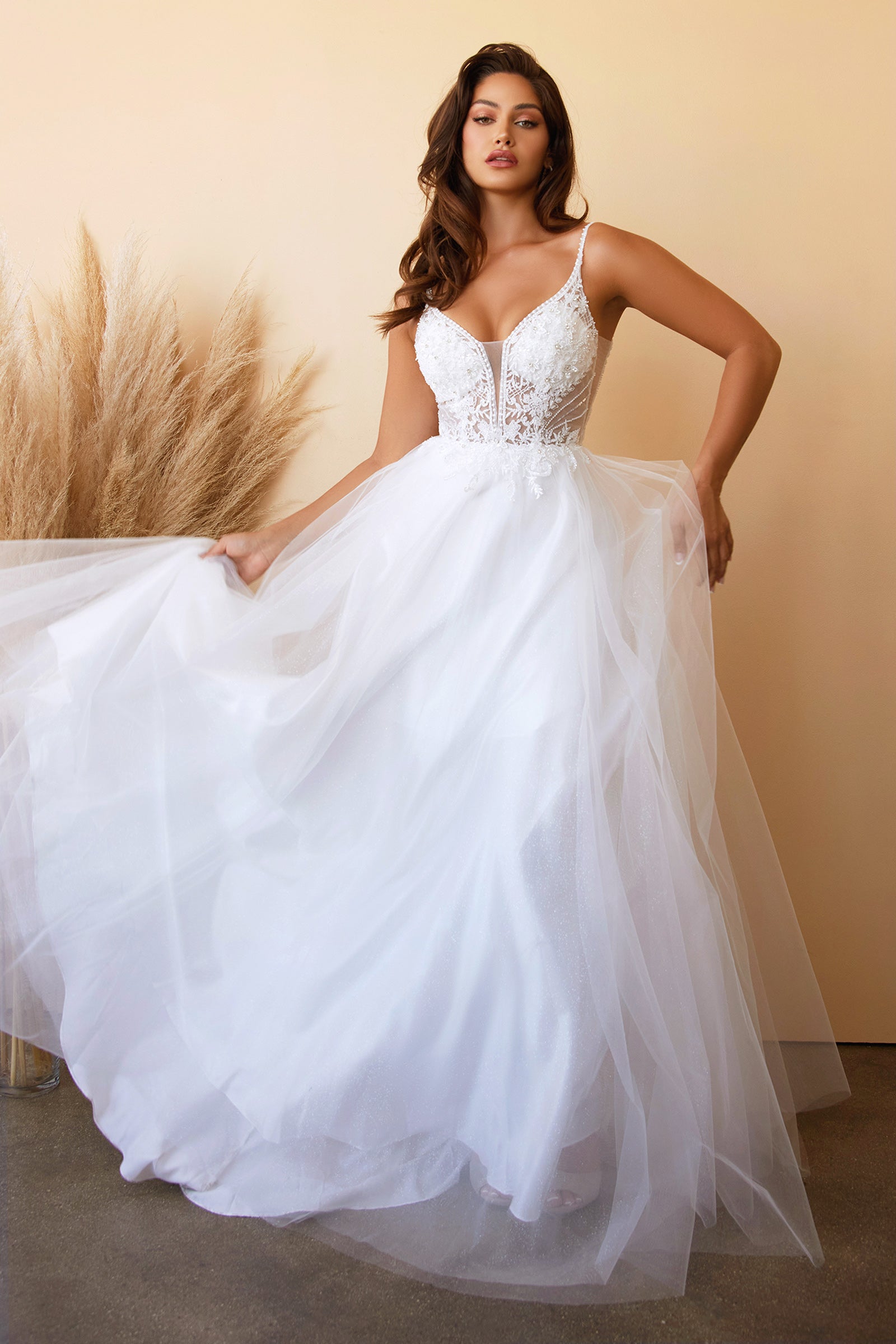 Plunging Layered A-Line Tulle White Wedding Dress Plus Size Lace Wedding Dresses UK Front
