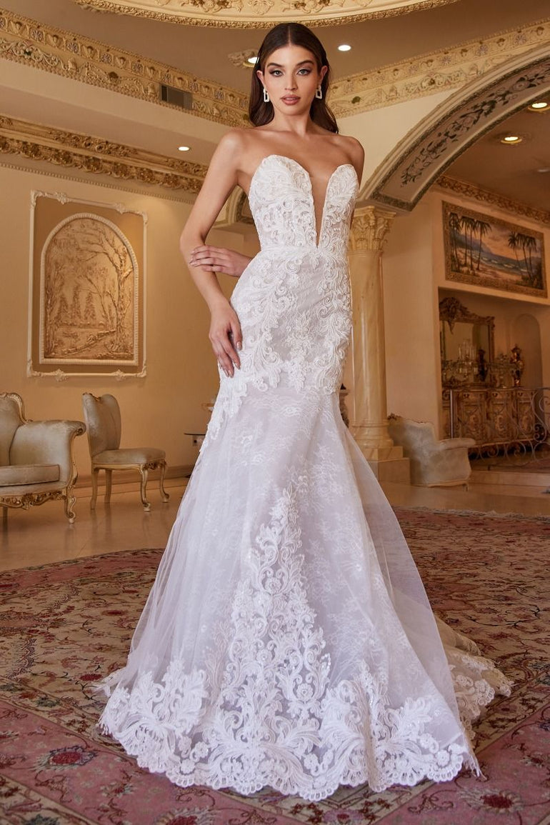 Strapless Lace Mermaid Wedding Dress I Destination Wedding – UME London Strapless Lace Mermaid Wedding Dress I Destination Wedding – UME London